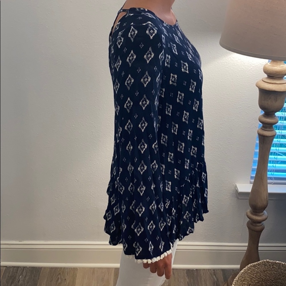 Blue flowy top - Picture 4 of 6